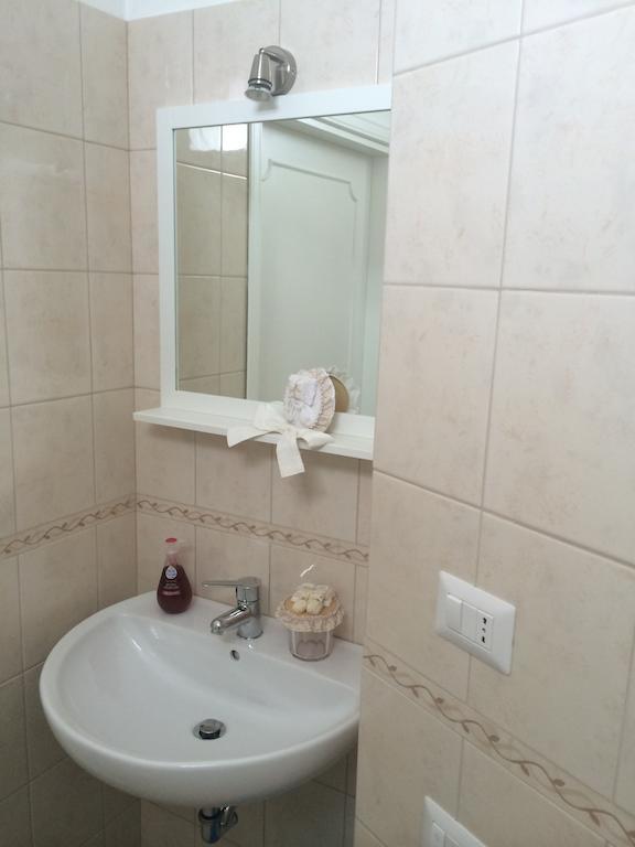 Azzurramare Bed & Breakfast Grottammare Rum bild