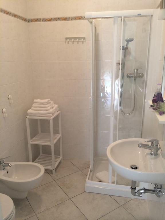 Azzurramare Bed & Breakfast Grottammare Rum bild